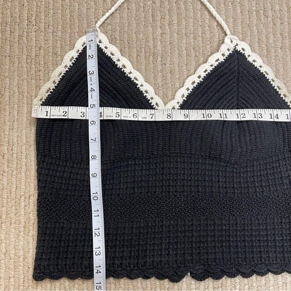 Alice + Olivia Saran Crochet Knit Cropped Halter Top Size‎ Large Women - Picture 11 of 11